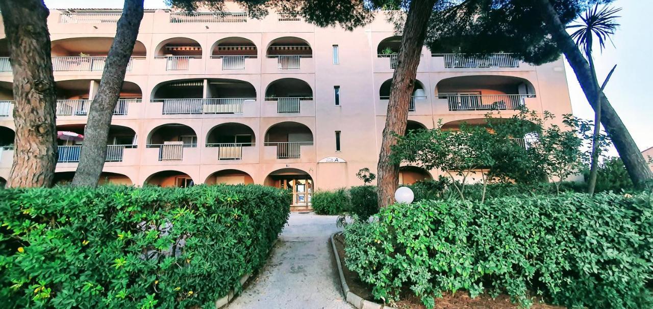 Hyeres Beach エクステリア 写真